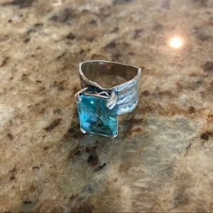 Retired Silpada Blue Topaz Ribbed Statement Sterling Silver Ring - size 7 1/2.